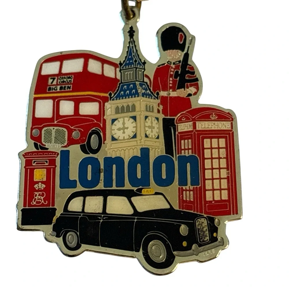 London Metal Keychain Double Decker Bus Big Ben Telephone Box Souvenir England
